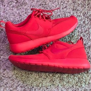 Nike Roshe One - University Red